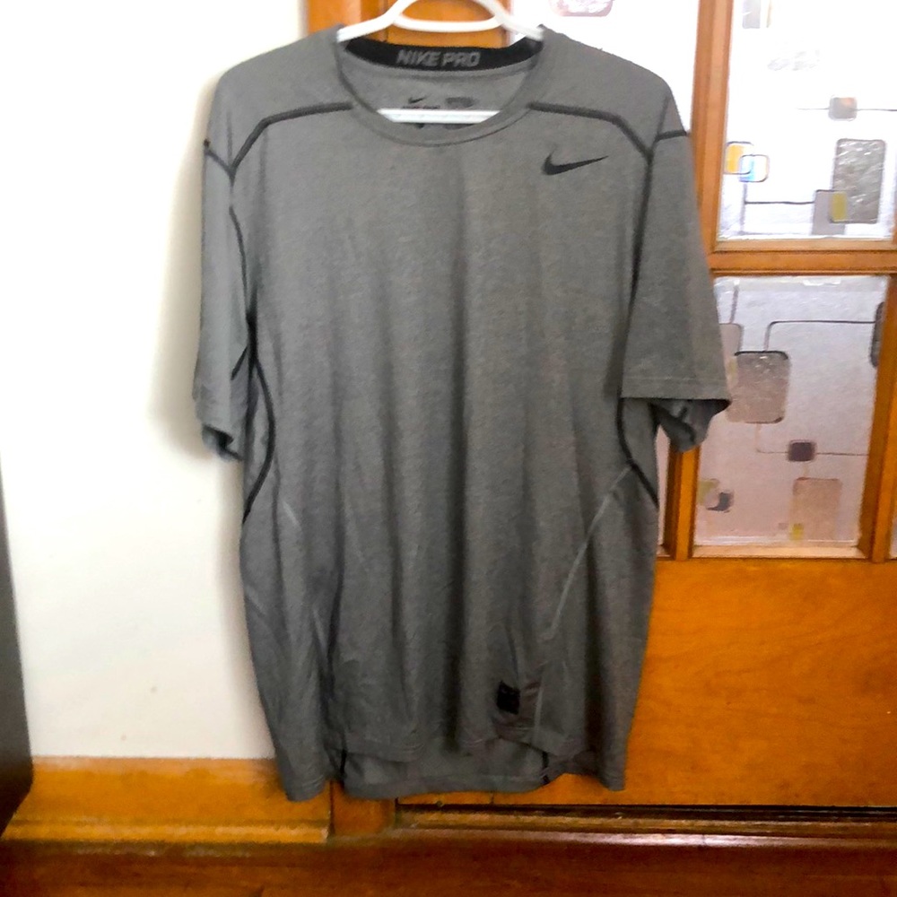 Men’s XL fitted T-shirt